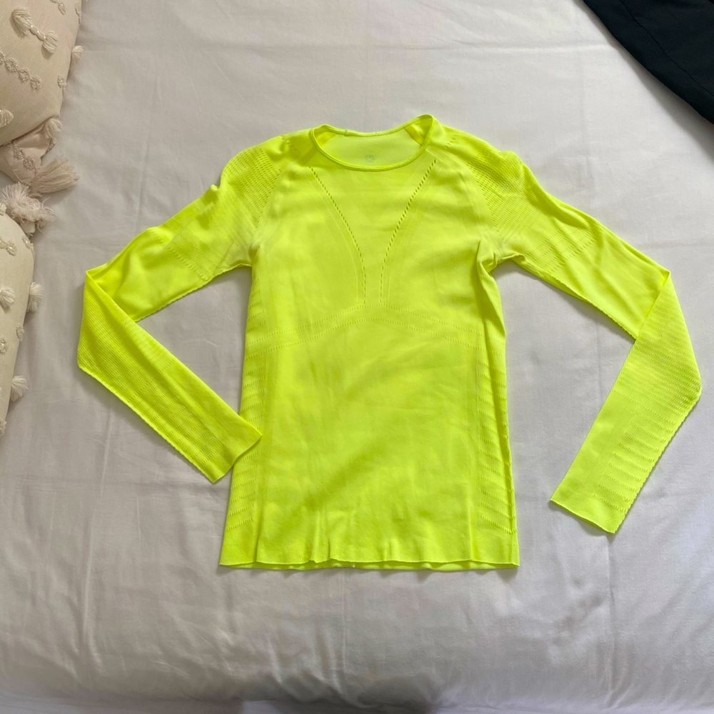 Lululemon Neon Long Sleeve Size 6